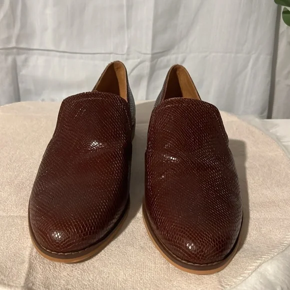 Lucky Ellopy Flat (Women) - Picture 3 of 8